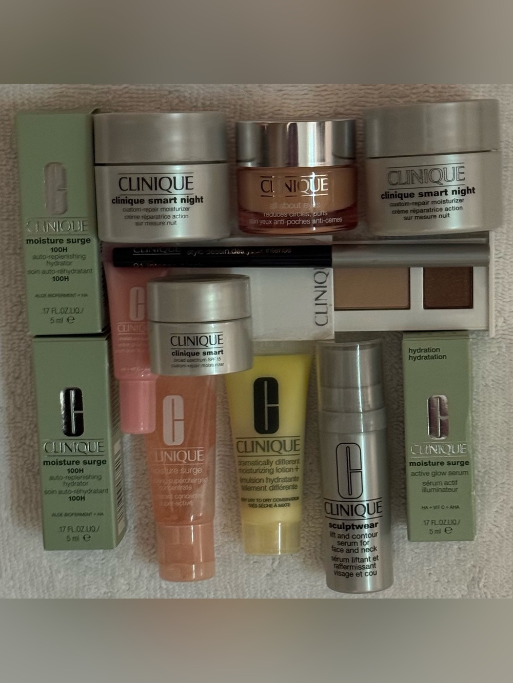 Clinique Bundle - Moisture Surge, All About Eyes, Smart Repair Night, Eyeshadow